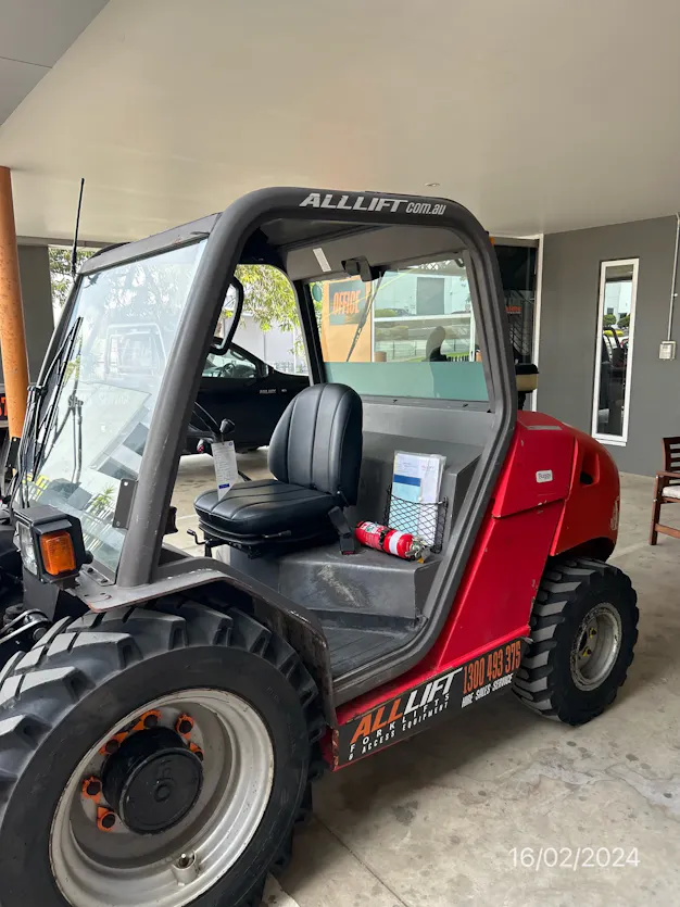 Manitou Buggy - MH25-4 Gallery Image 1