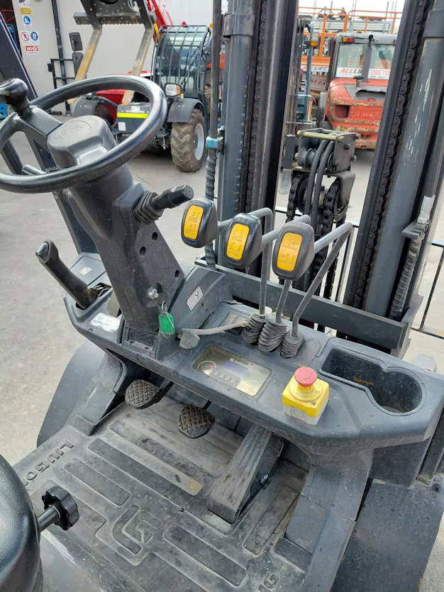 LiuGong CLG205H Forklift – Used Gallery Image 3