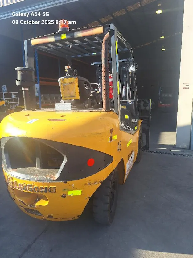 Liugong CLG2045H – 4.5T Diesel Forklift Gallery Image 5