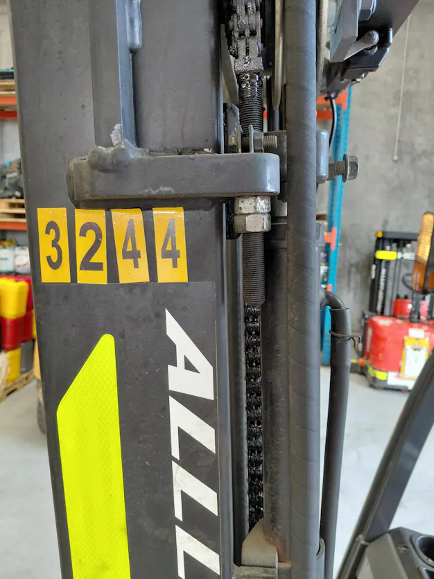 Used Toyota 1.8T Forklift Gallery Image 5