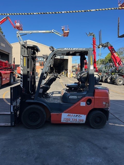 Used Toyota 8FG25 Forklift – Reliable Performance - For Sale image 14