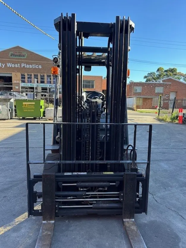 Used Toyota 8FG25 – 2.5T LPG Forklift Gallery Image 7