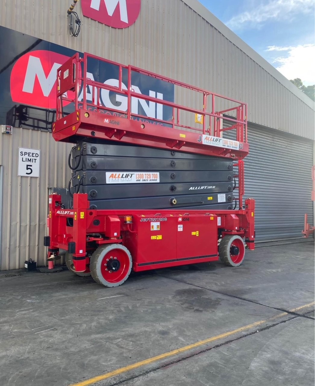 DINGLI / MAGNI 22m electric scissorlifts - For Sale image 2