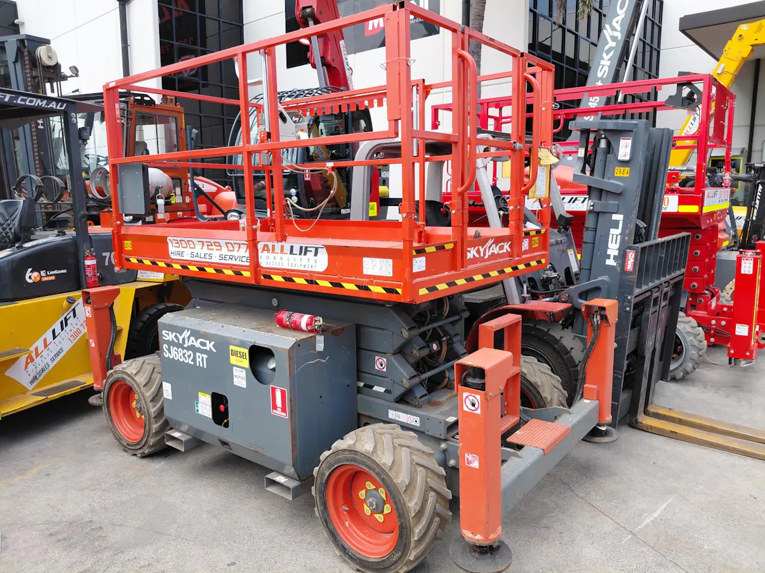 Used Skyjack 32ft Rough Terrain Gallery Image 1
