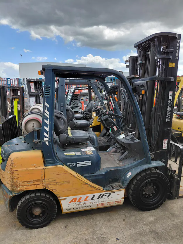 Used Toyota – 2.5T LPG Forklift Gallery Image 1