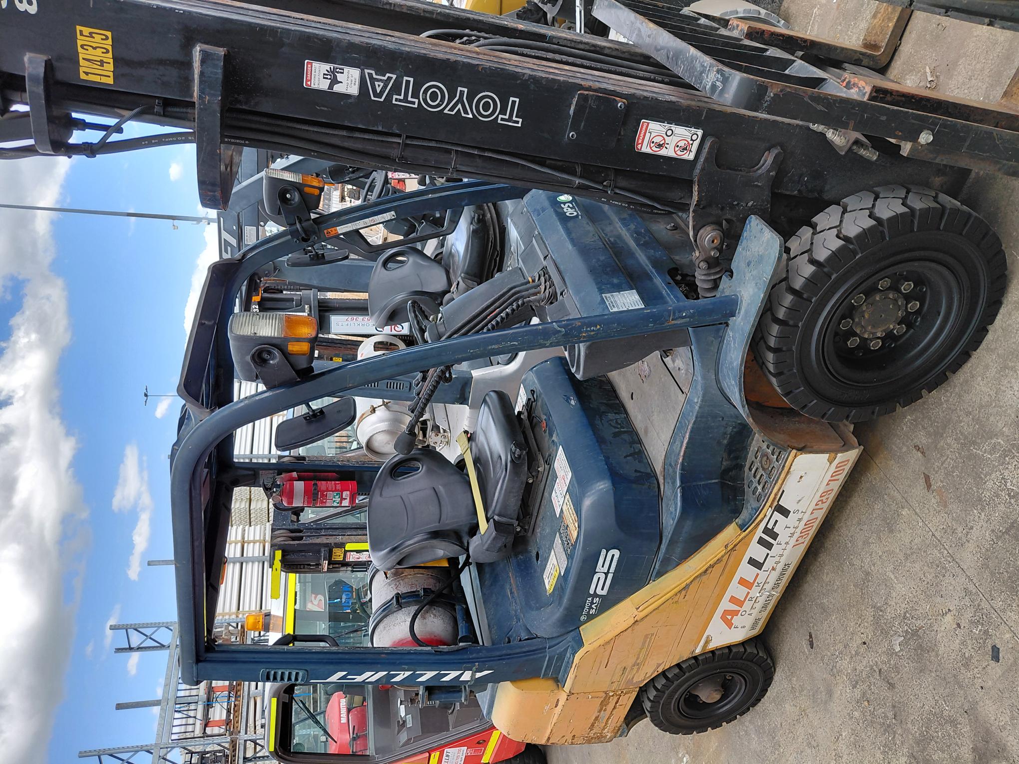 Used Toyota – 2.5T LPG Forklift - For Sale image 3