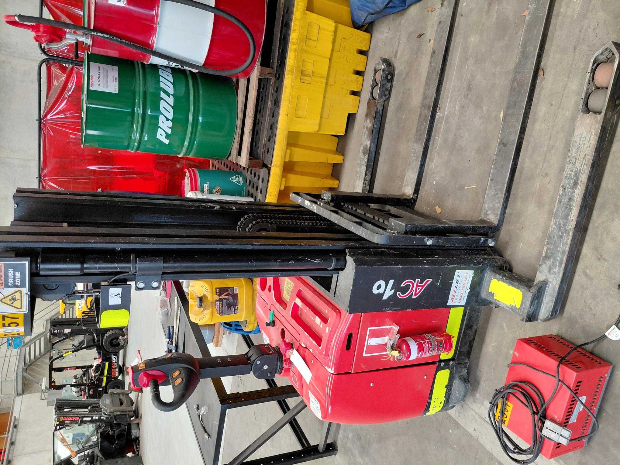 Heli 16t Forklift - For Sale image 10
