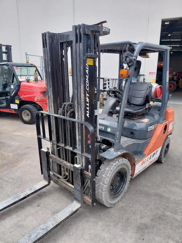 Used Toyota 8FG25 Forklift – Reliable Performance Gallery Image 9