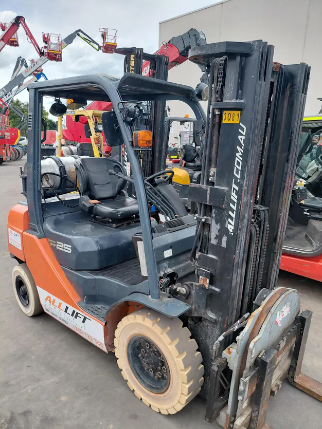 Used Toyota 8FG25 Counterbalance Forklift – Reliable & Efficient Gallery Image 5