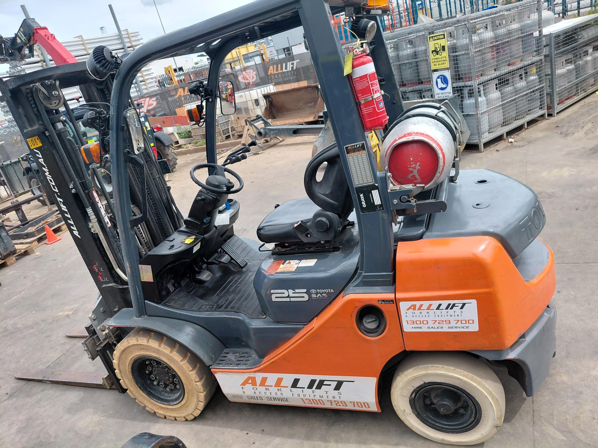 Used Toyota 8FG25 Counterbalance Forklift – Reliable & Efficient - For Sale image 7