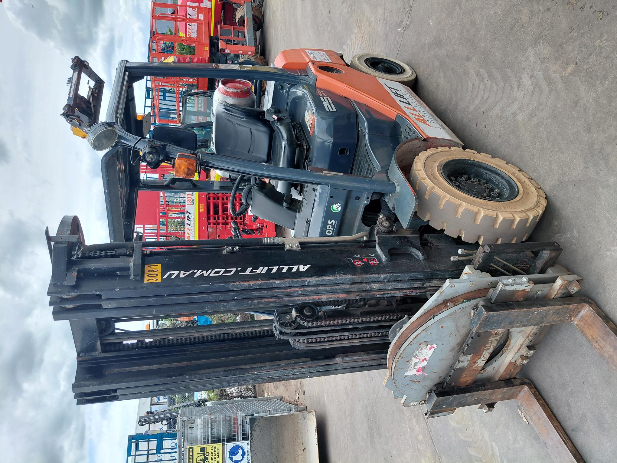 Used Toyota 8FG25 Counterbalance Forklift – Reliable & Efficient - For Sale image 8
