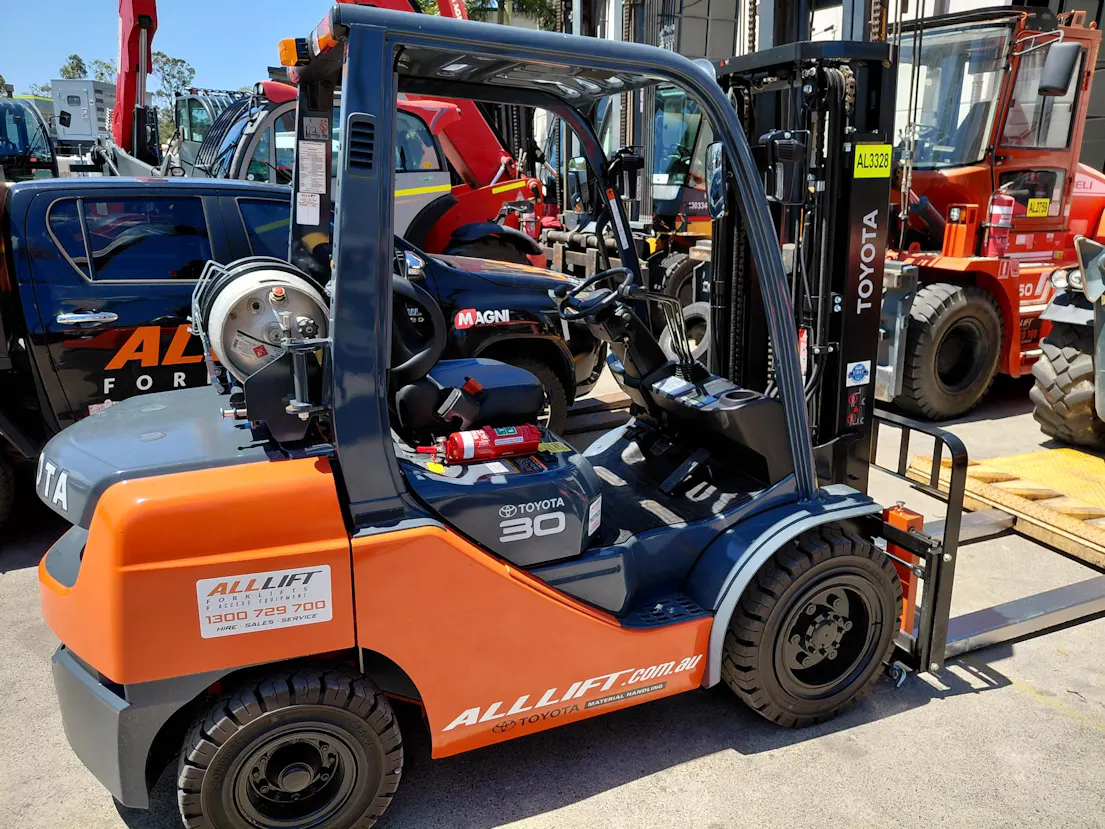 Used Toyota Forklift – 32-8FG30 (2025) – Near New Condition! Gallery Image 2