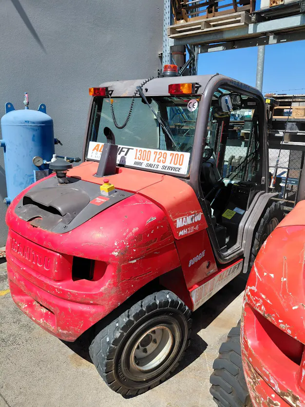 Used Manitou Forklift – MH25-4 Buggie Gallery Image 1
