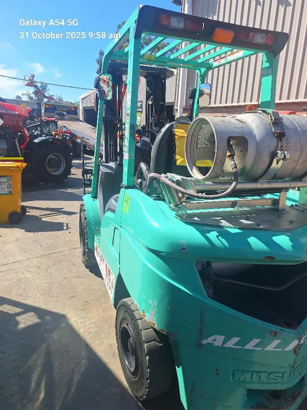Mitsubishi FGE35 – Heavy-Duty Power with Fork Positioner! Gallery Image 3
