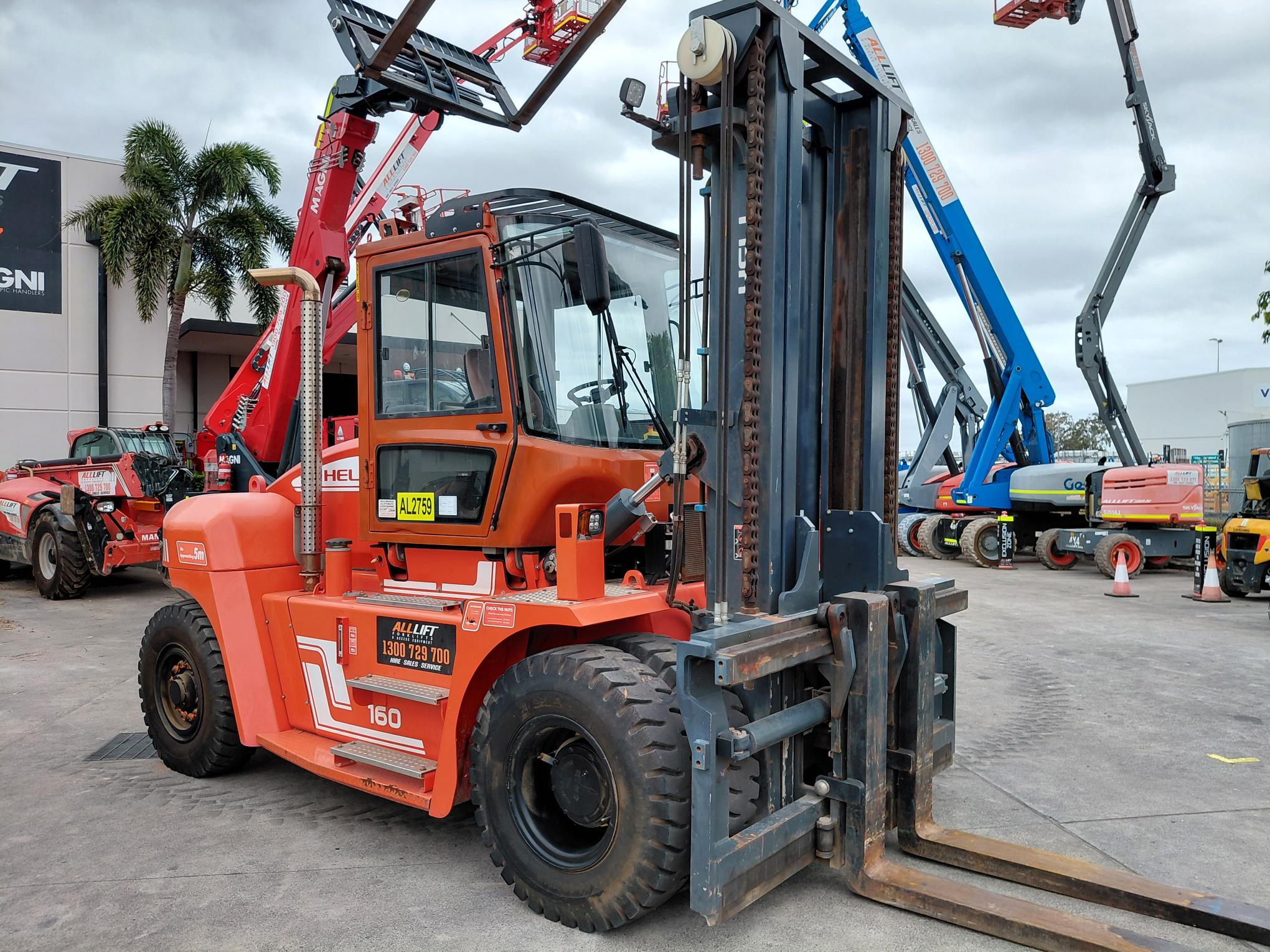 Heli 16t Forklift - For Sale image 4