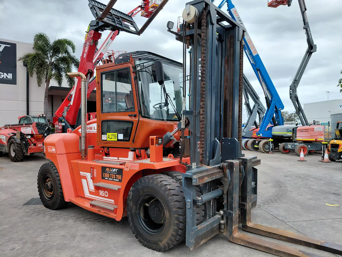 Heli 16t Forklift Gallery Image 4