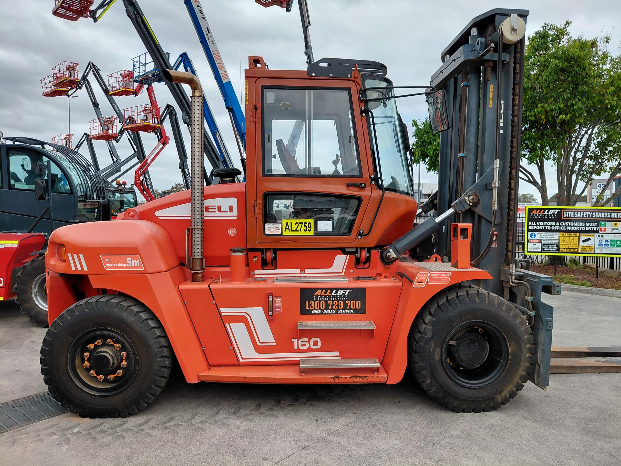 Heli 16t Forklift - For Sale image 5