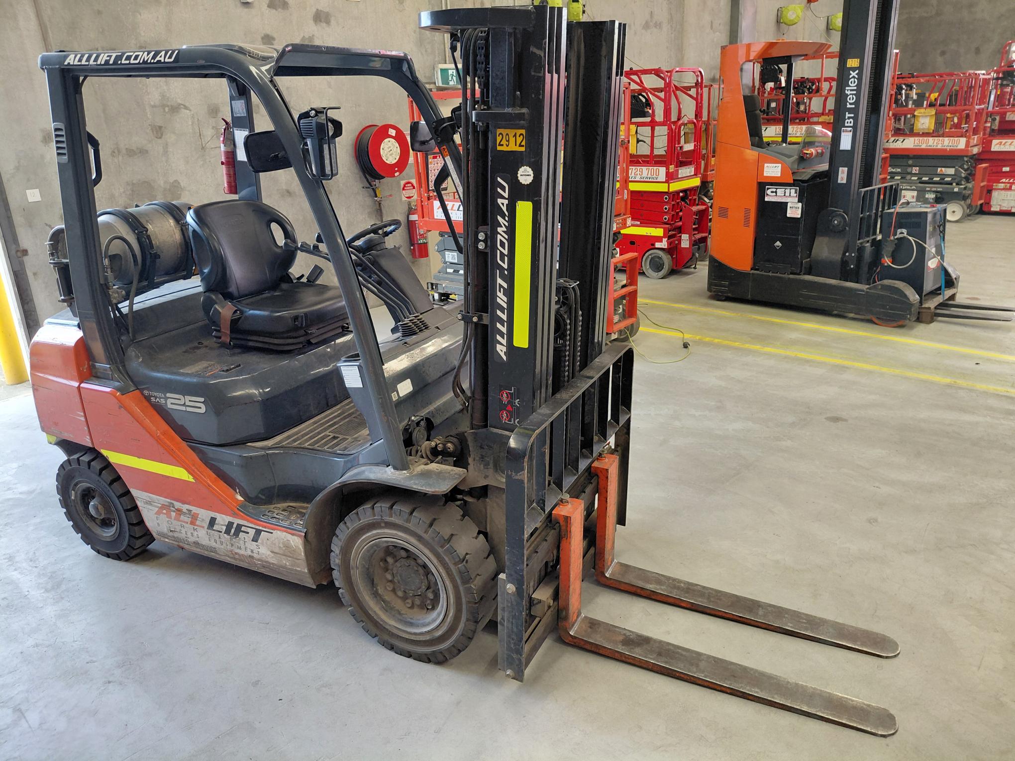 Toyota 2.5t Forklift - For Sale image 2
