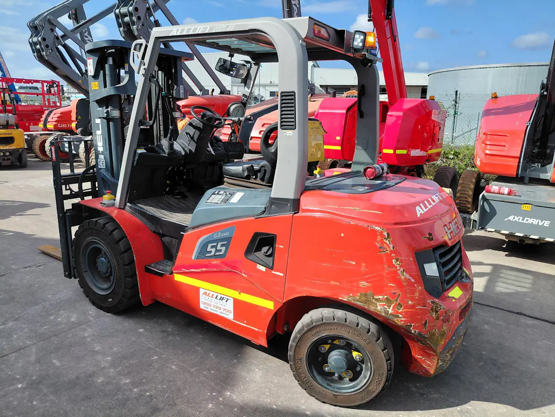 Heli 5t Container Mast Forklift Gallery Image 3