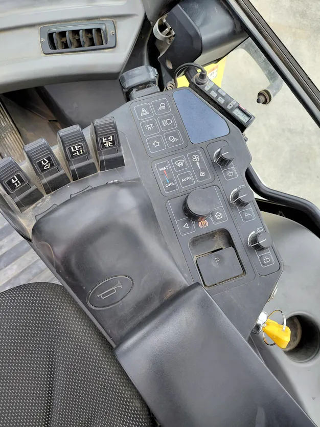 Used Hyster 16t Forklift Gallery Image 8
