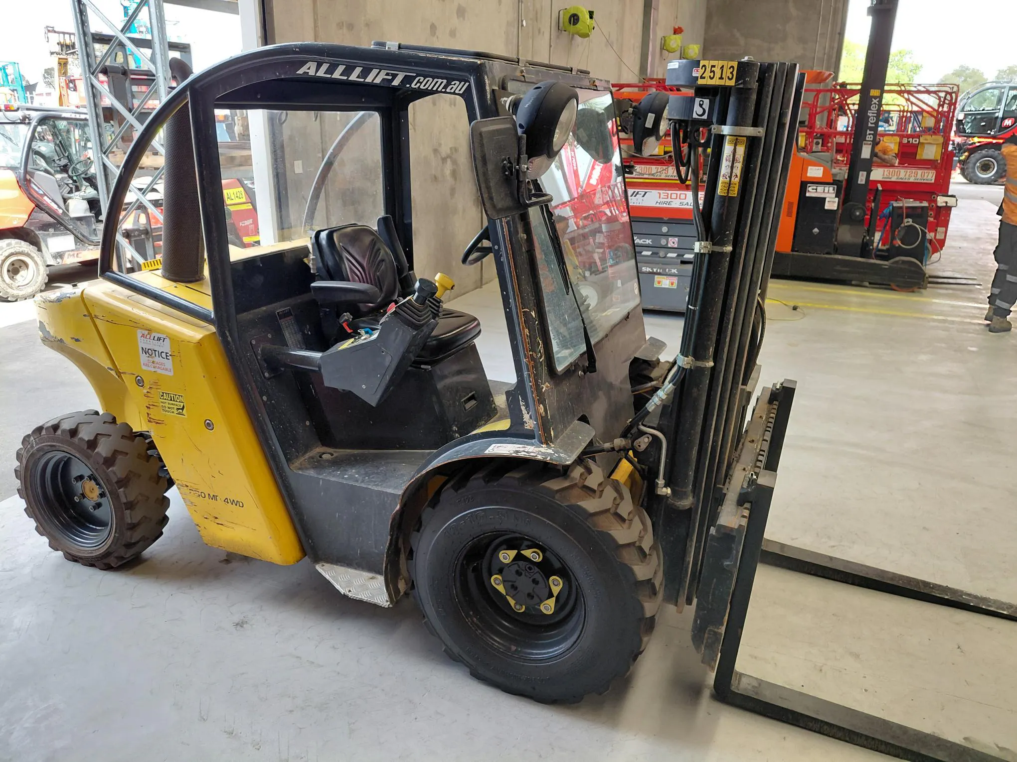 BOMAQ 3t Rough Terrain Forklift