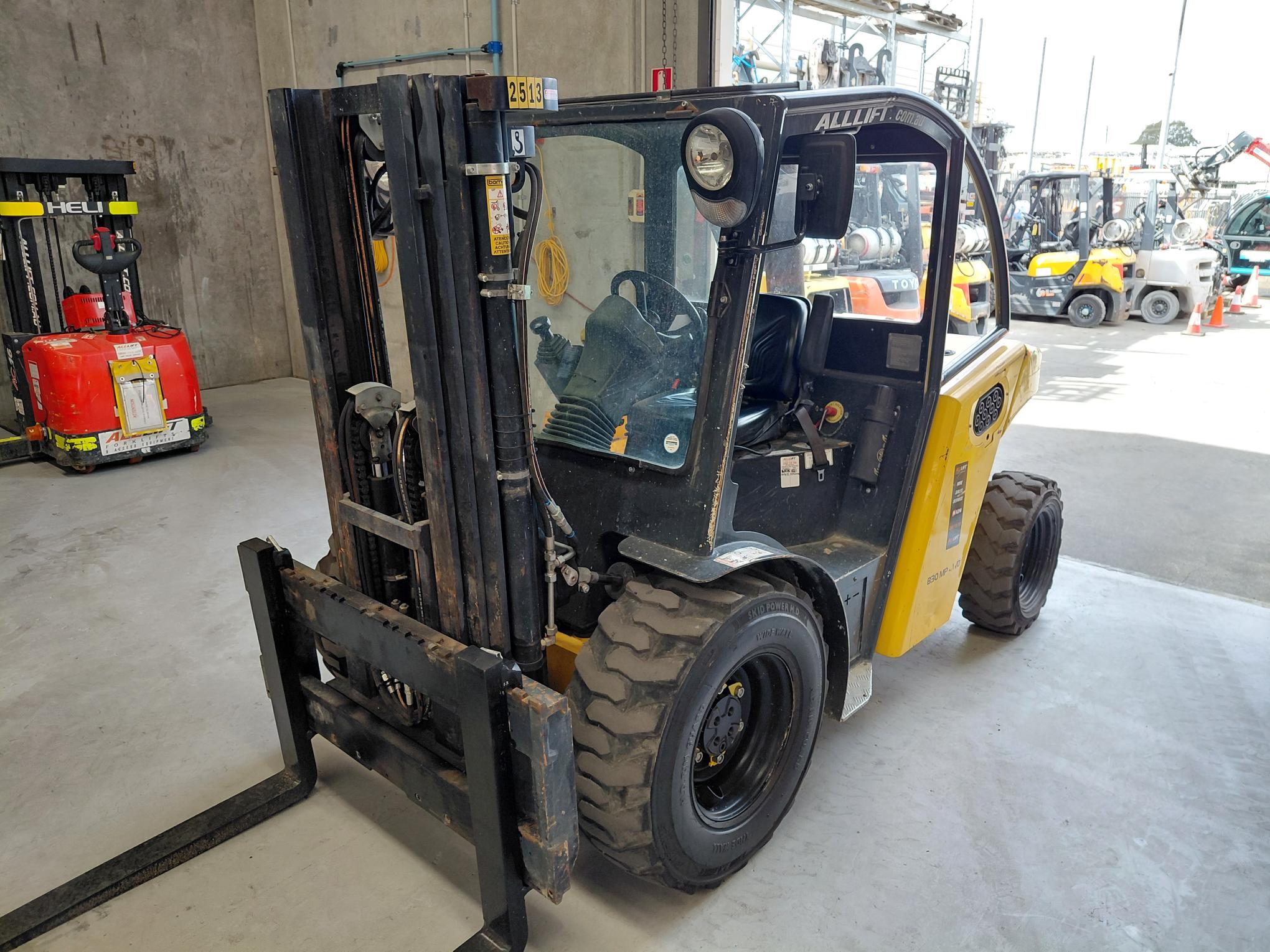 BOMAQ 3t Rough Terrain Forklift - For Sale image 3