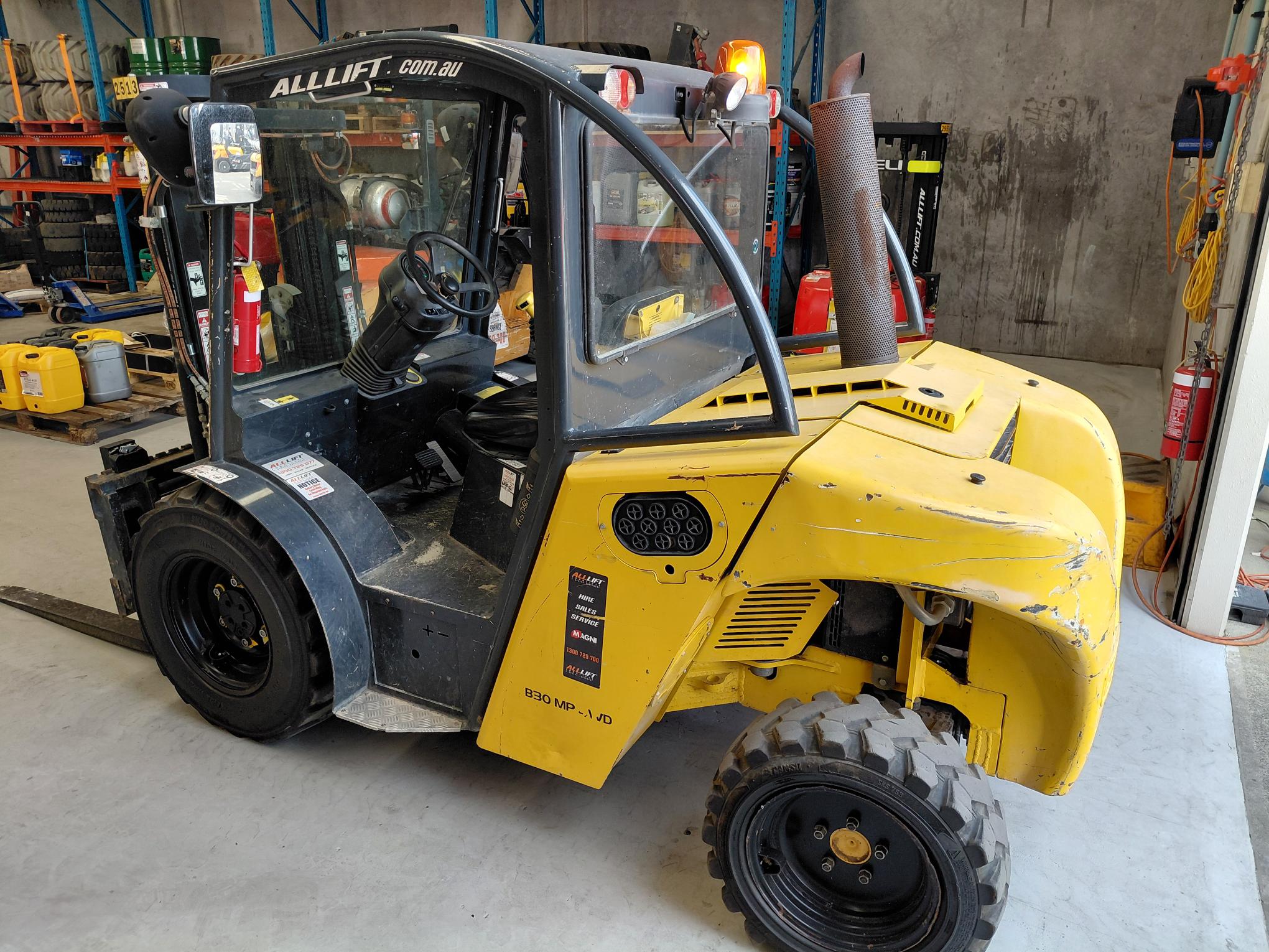 BOMAQ 3t Rough Terrain Forklift - For Sale image 5
