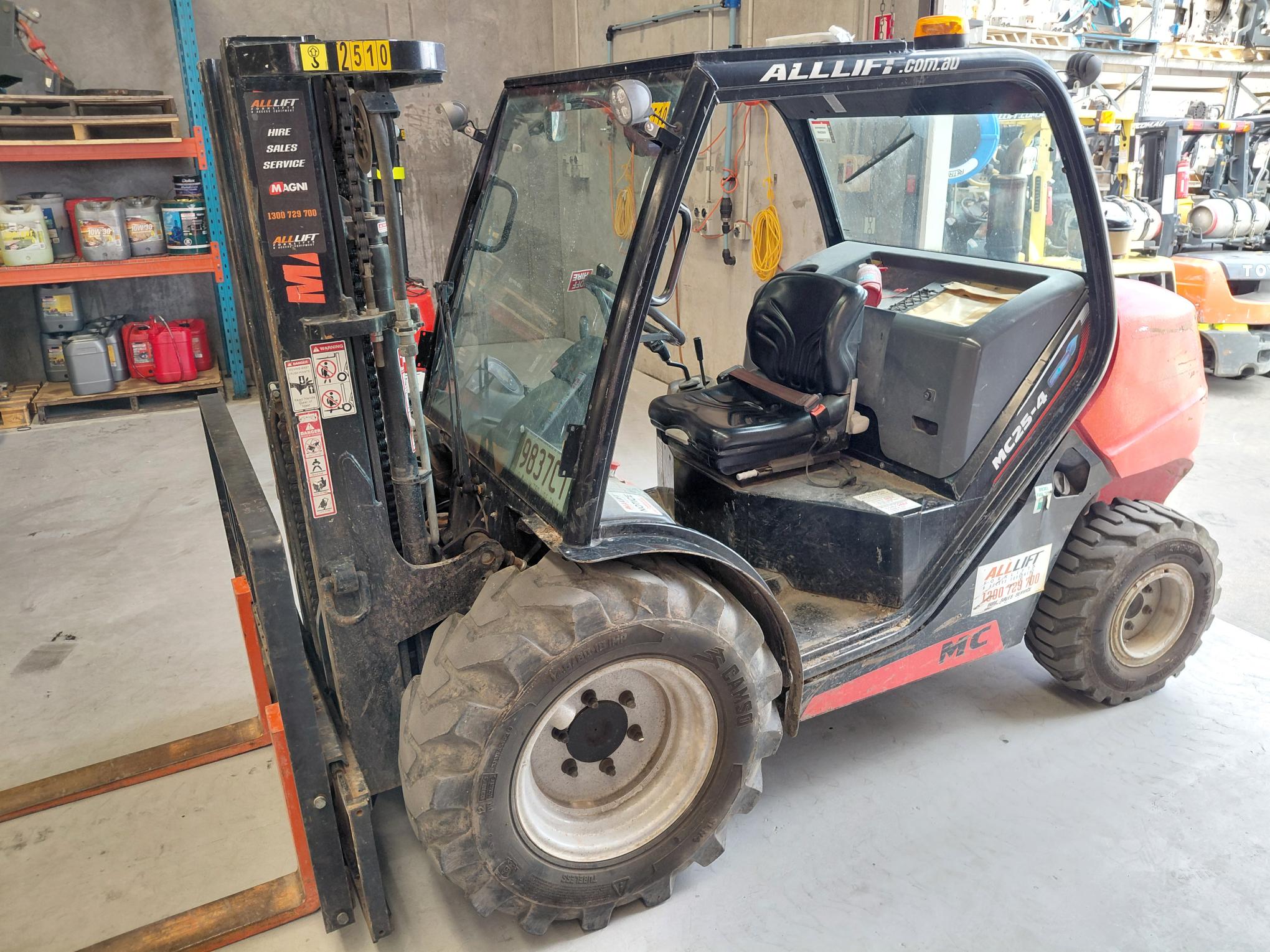 Manitou MCX25-4 Buggy - For Sale image 2