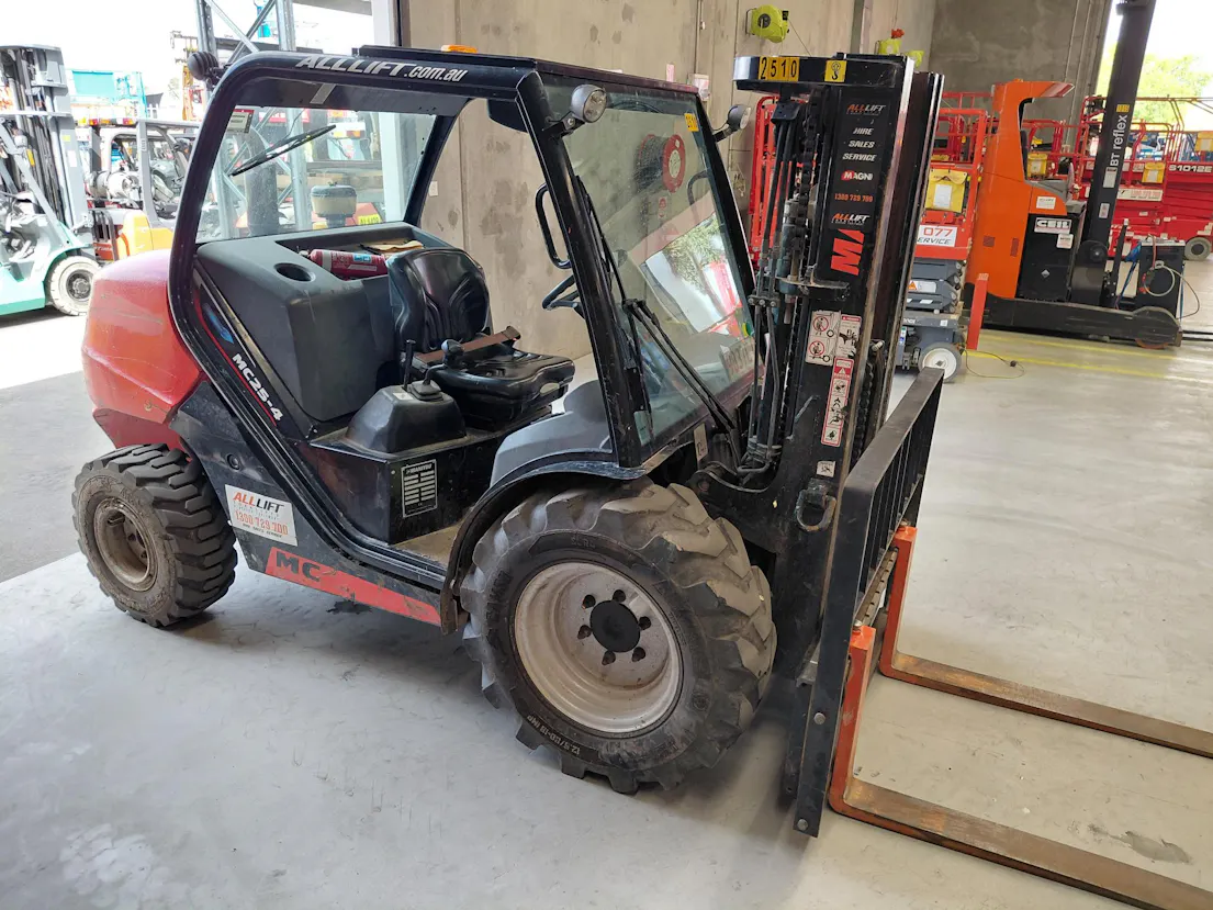 Manitou MCX25-4 Buggy Gallery Image 3