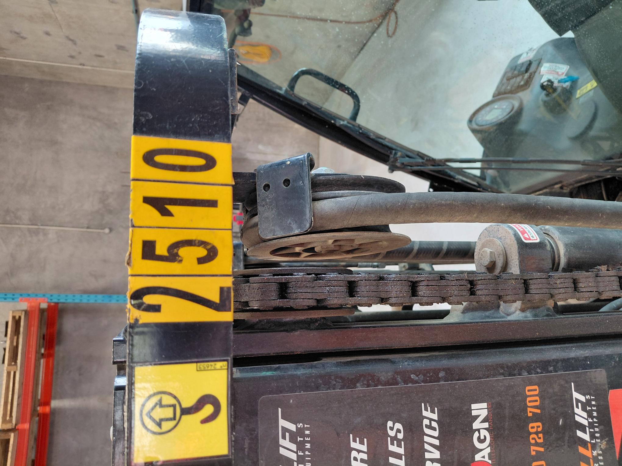 Manitou MCX25-4 Buggy - For Sale image 8