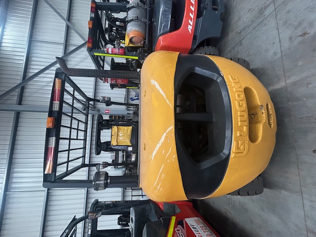 Used Liugong CLG2045 Diesel Forklift – High Capacity & Reliable - For Sale image 2
