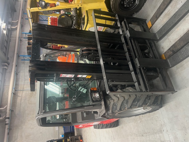 Used Manitou MH25-4Buggy - For Sale image 4